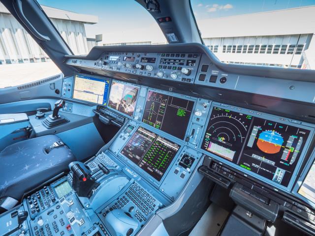 A350-cockpit.jpg